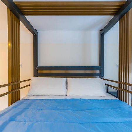 Central Station Apartments & Suites เนเปิลส์ ภายนอก รูปภาพ