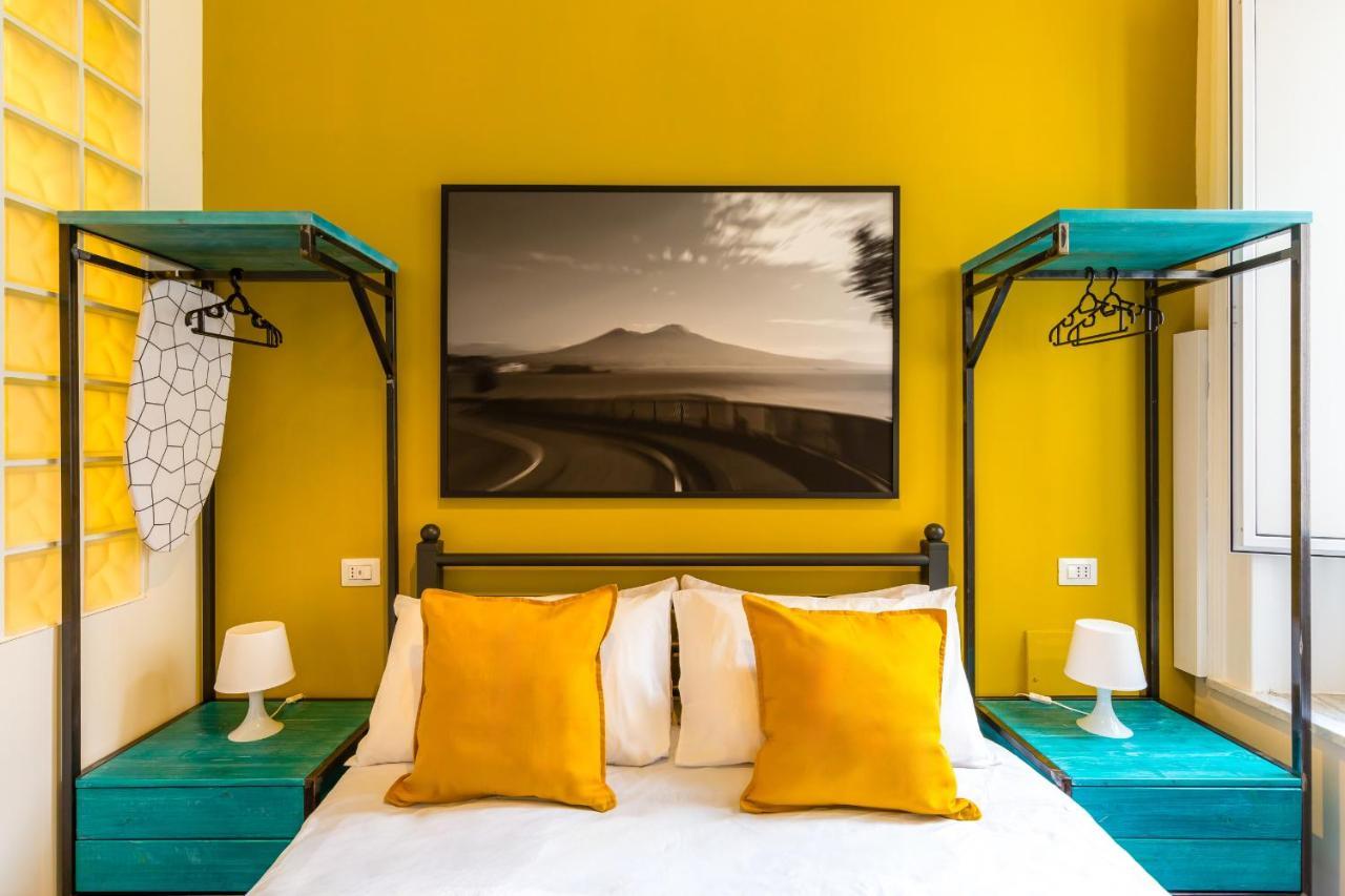 Central Station Apartments & Suites เนเปิลส์ ภายนอก รูปภาพ